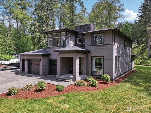 413 Newberg Rd, Snohomish, WA, 98290-4502 | Card Image