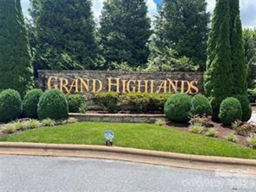 4642 Bearwallow Rd, Hendersonville, NC, 28792 | Card Image