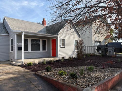2566 Evergreen Street, Sacramento, CA, 95815 | Card Image