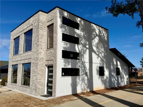 303 S Promenade Blvd, Rogers, AR, 72758-1622 | Card Image