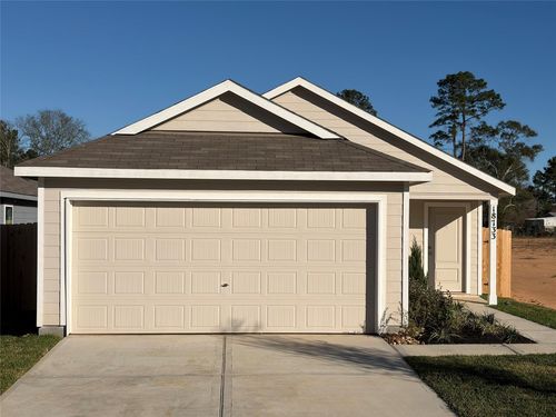 18733 Loom Dr, Conroe, TX, 77306-7833 | Card Image