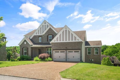 326 Crescent Moon Cir, Nolensville, TN, 37135-9632 | Card Image