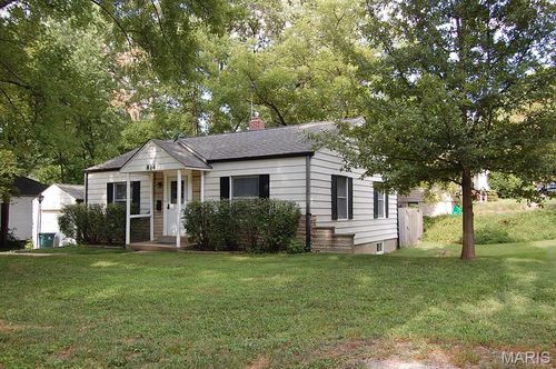 814 Dickson St, Kirkwood, MO, 63122-3080 | Card Image