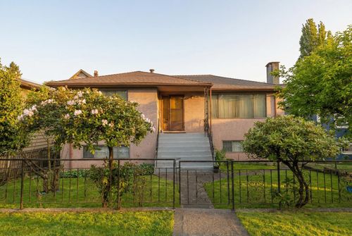1955 Turner St, Vancouver, BC, V5L1Z9 | Card Image