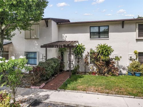 4-d-3616 Sw 68th Ln, Miramar, FL, 33023-6615 | Card Image