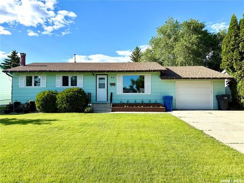 92 Redwood Drive, Yorkton, SK, S3N2X7 | Card Image
