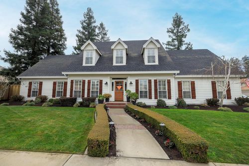 2220 Castleview Dr, Turlock, CA, 95382-6705 | Card Image