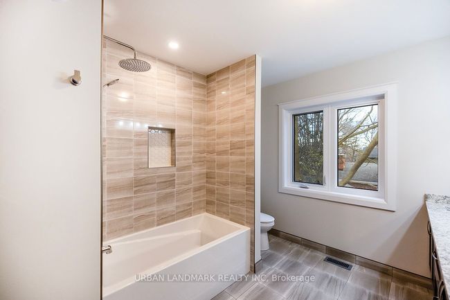 214 Aberdeen Ave, House other with 4 bedrooms, 3 bathrooms and 4 parking in Peterborough ON | Image 27