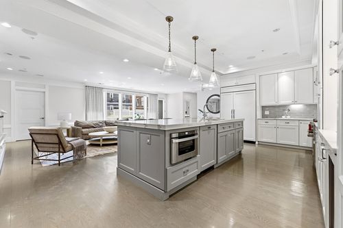 a-5-621 E 1st St, Boston, MA, 02127-4838 | Card Image
