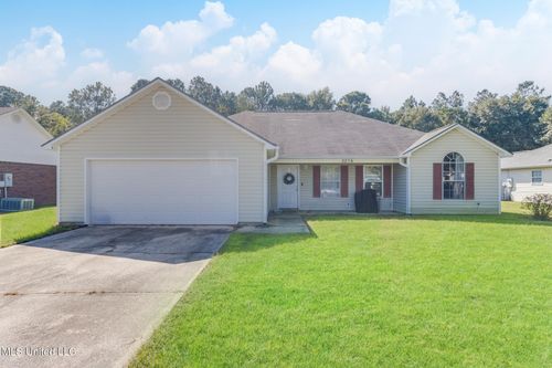 3276 Stonegate Cir, Gautier, MS, 39553-6013 | Card Image