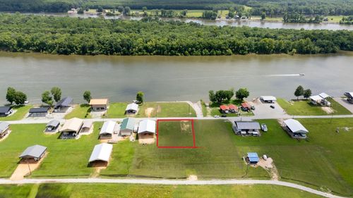 35 Wc Pickett Rd, Clifton, TN, 38425 | Card Image