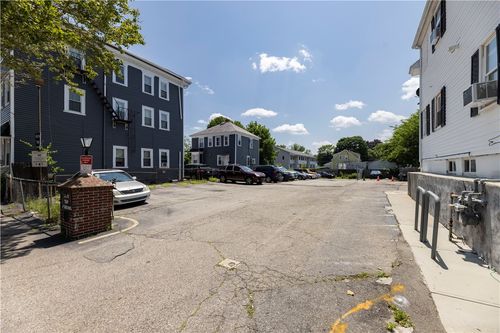 616 Union Ave, Providence, RI, 02909-4823 | Card Image