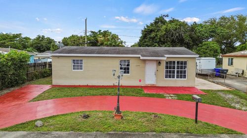 1400 N 70th Ave, Hollywood, FL, 33024-5646 | Card Image