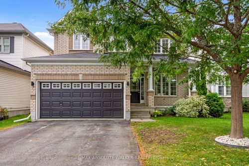 321 Upcountry Dr, Stittsville, ON, K2S2H6 | Card Image