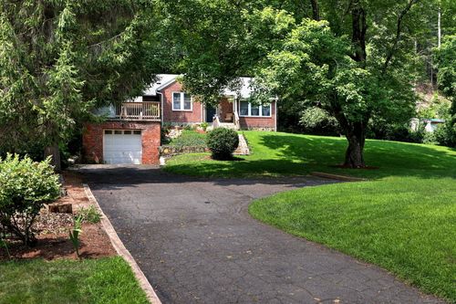 887 Marion Rd, Cheshire, CT, 06410-3837 | Card Image