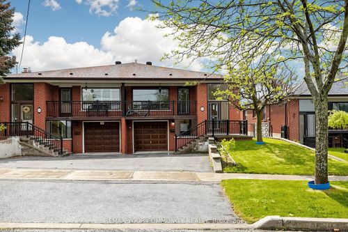 21 Gade Dr, North York, ON, M3M2K2 | Card Image