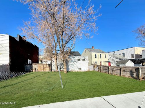 485 Elk Street, Albany, NY, 12206 | Card Image