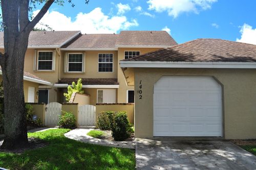 1402 Maplewood Dr, Greenacres, FL, 33415-1419 | Card Image