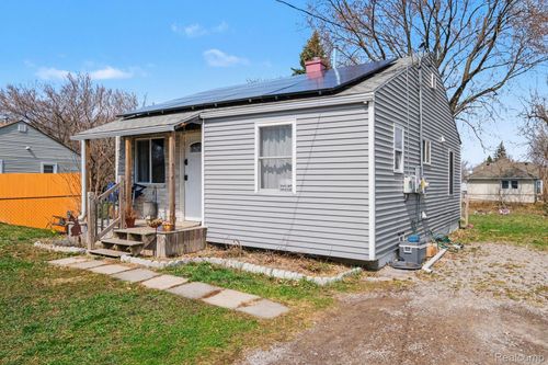 1233 Carman St, Burton, MI, 48529-1119 | Card Image