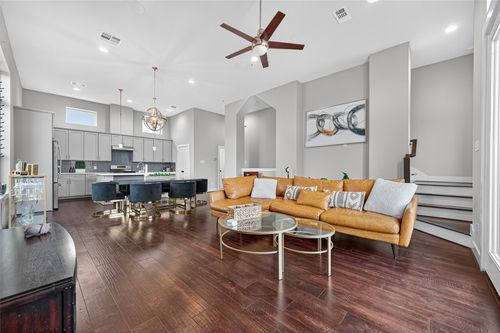 1205 Wrightwood St, Houston, TX, 77009-7631 | Card Image