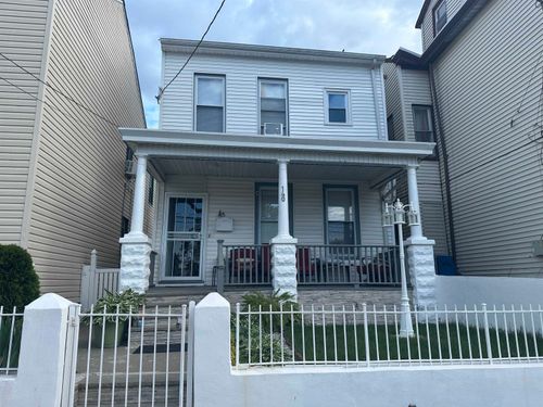 140 Oak St, Paterson, NJ, 07501-3110 | Card Image