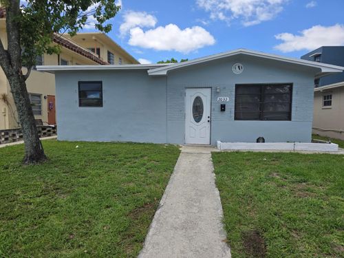 2032 Fillmore St, Hollywood, FL, 33020-4023 | Card Image