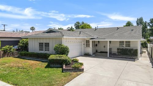 6130 Longridge Ave, Valley Glen, CA, 91401-3147 | Card Image