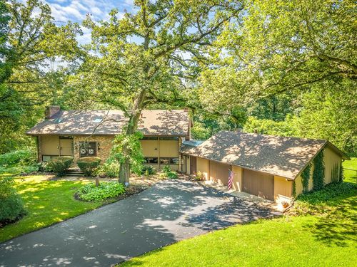 16540 Grove Creek Cir, Pecatonica, IL, 61063-9334 | Card Image