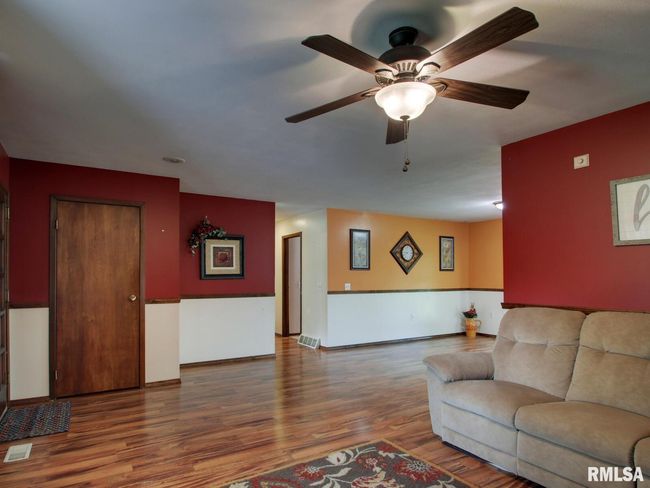 30049 Old Highway V, House other with 3 bedrooms, 2 bathrooms and null parking in La Grange MO | Image 6
