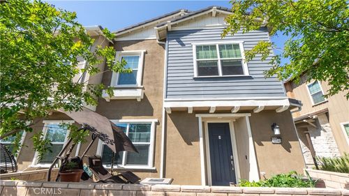 22740 Harmony Dr, Santa Clarita, CA, 91350 | Card Image
