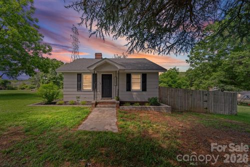 1501 Highland Ave, Albemarle, NC, 28001-2509 | Card Image