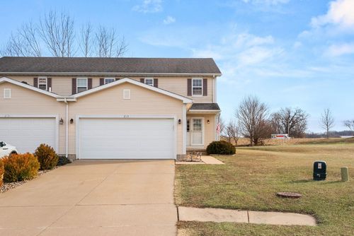 215 Misty Ln Lane, Colona, IL, 61241 | Card Image