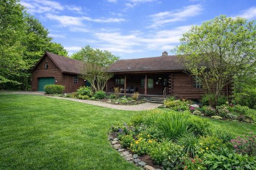 33 O Brian Rd, Middletown, NY, 10940-5027 | Card Image