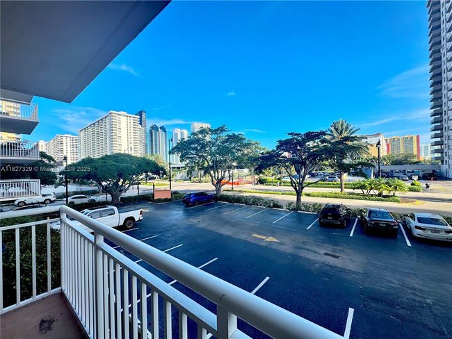 APT-115 - 251 174 Th St, Condo with 1 bedrooms, 2 bathrooms and null parking in Sunny Isles Beach FL | Image 12