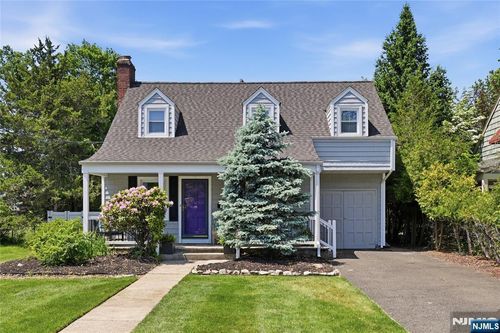 926 Lincoln Ave, Pompton Lakes, NJ, 07442-1405 | Card Image