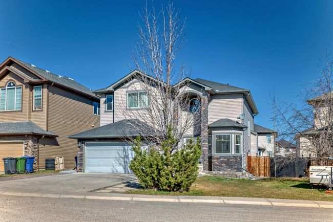 202 Topaz Gate, Home with 5 bedrooms, 3 bathrooms and 4 parking in Chestermere AB | Image 2