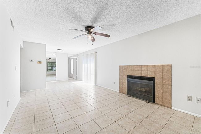 APT-101 - 4035 Angel Oak Ct, Condo with 2 bedrooms, 2 bathrooms and null parking in TAMPA FL | Image 7