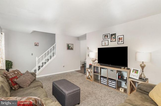 270 Broad St, Townhouse with 3 bedrooms, 2 bathrooms and null parking in HIGHSPIRE PA | Image 9