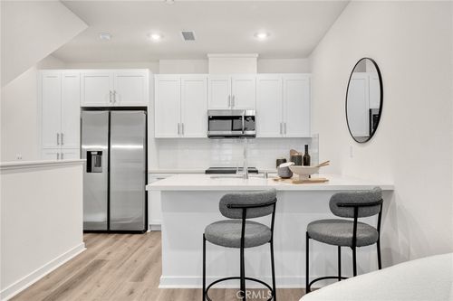 1952 Avenida Del Sol, Placentia, CA, 92870-6784 | Card Image