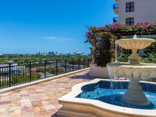 apt-605-888 S Douglas Rd, Coral Gables, FL, 33134-7566 | Card Image
