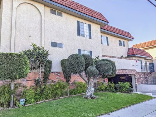 apt-10-13535 Yukon Ave, Hawthorne, CA, 90250-7666 | Card Image