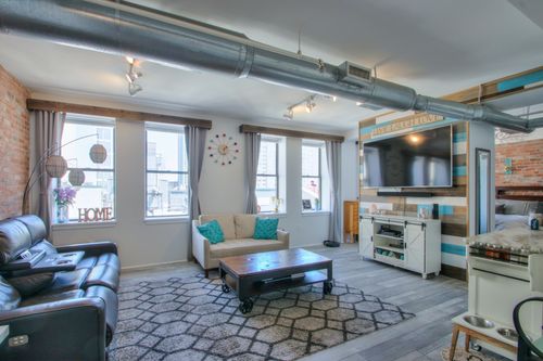 apt-806-700 Church St, Nashville, TN, 37203-9602 | Card Image