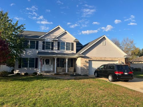 1713 W Bob O Link Dr, Pontiac, IL, 61764-9368 | Card Image