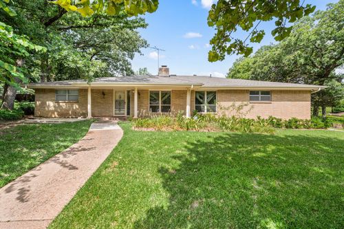 1306 Driftwood Dr, Euless, TX, 76040-6451 | Card Image