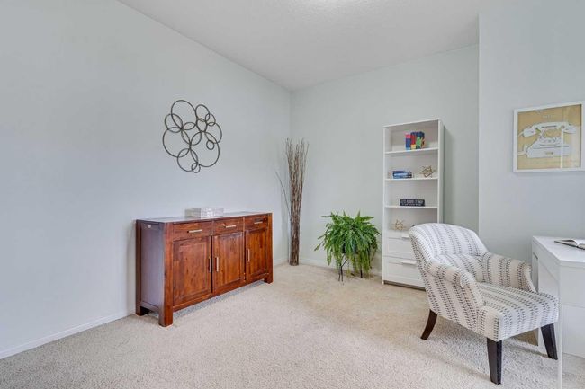 686 Chaparral Dr Se, House other with 5 bedrooms, 4 bathrooms and 4 parking in Calgary AB | Image 6