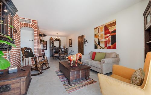 apt-303-5020 Nw 79th Ave, Doral, FL, 33166-4735 | Card Image