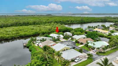 49 Aqua Ra Drive, House other with 2 bedrooms, 2 bathrooms and null parking in Jensen Beach FL | Image 3