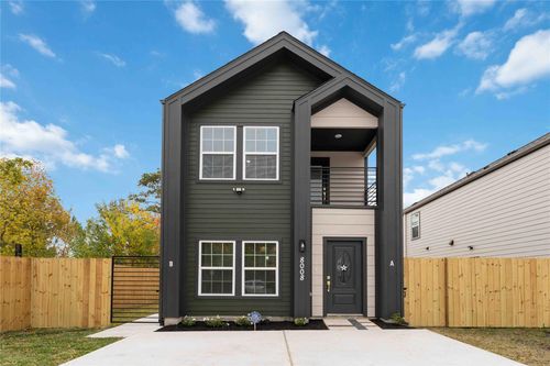 ab-8008 Birmingham St, Houston, TX, 77028-3426 | Card Image