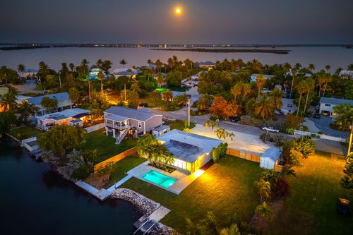 34 Bay Dr, Key West, FL, 33040-6115 | Card Image