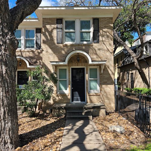 apt-1-506 W 7th St, Austin, TX, 78701-2891 | Card Image